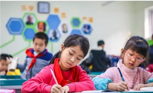 课后延时服务全面落地，教师补助发放与政府补贴标准引关注